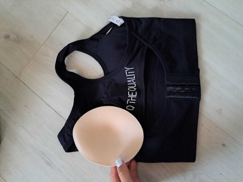 Click to view full screen Fekete sportmelltartó photo review